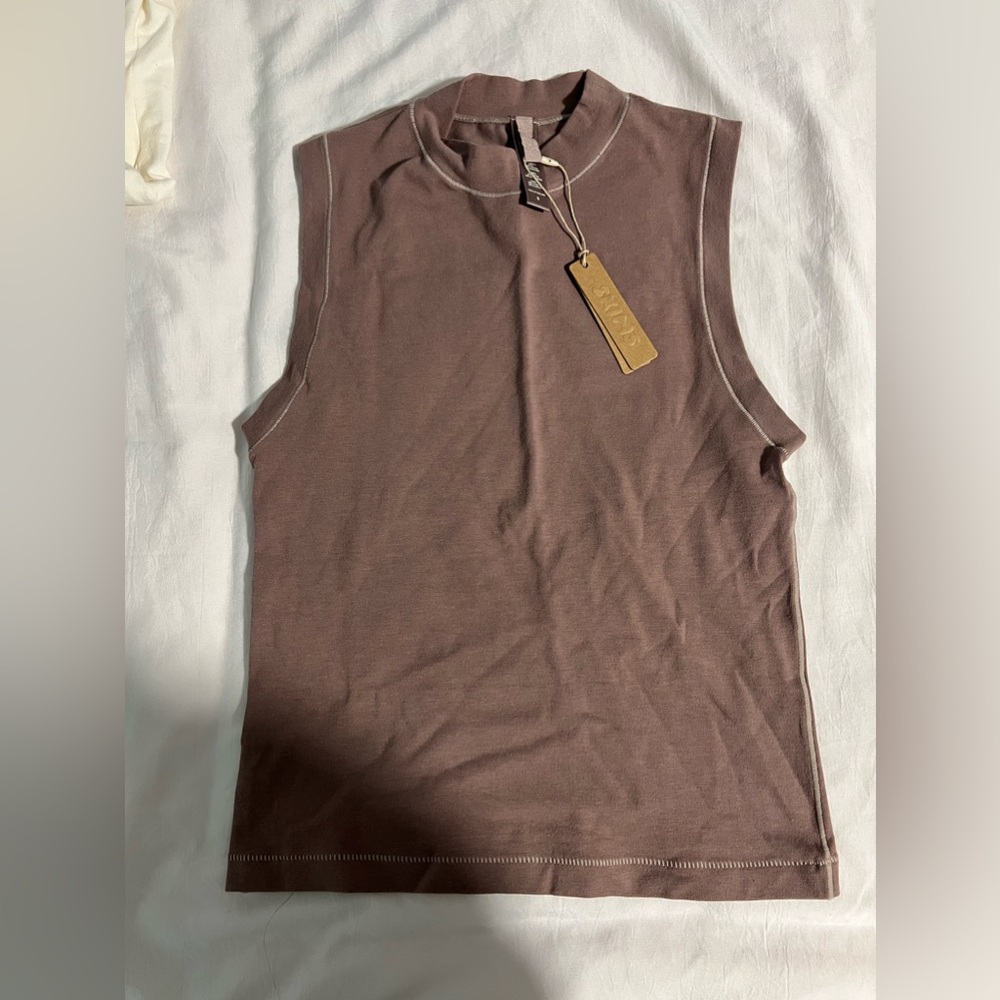 Skims fits everybody tank